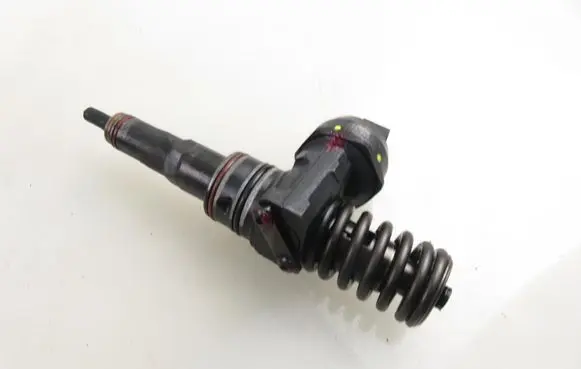 Volkswagen Sharan Fuel injector 0414720038 038130073AK