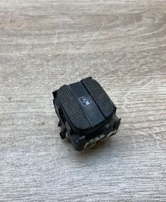Volkswagen PASSAT B4 Electric window control switch 3AO959855B 3A0959855B