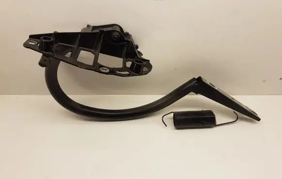Mercedes-Benz C W205 Tailgate/trunk/boot hinge A2057500428