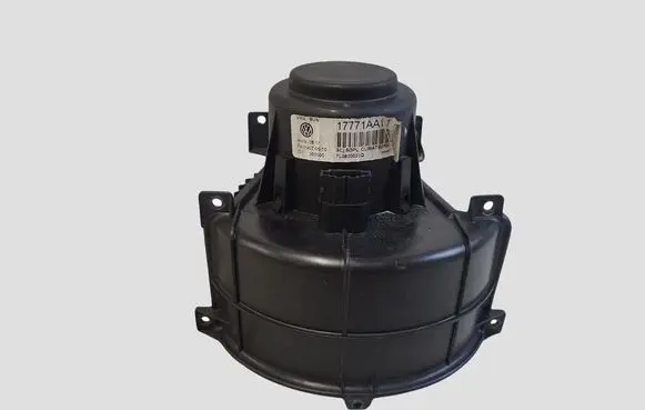 Volkswagen Amarok Heater fan/blower 7L0820021Q 17771AA11