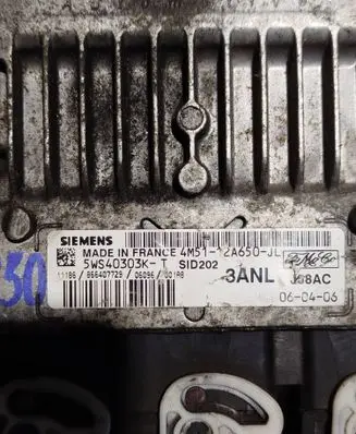 Ford C-MAX I Engine control unit/module 7m5112a650afc