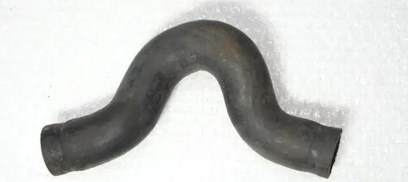 Audi A6 S6 C4 4A Engine coolant pipe/hose 4A0121055D