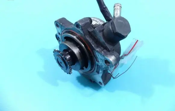 Nissan Almera Tino Vacuum pump IMPRK1353133