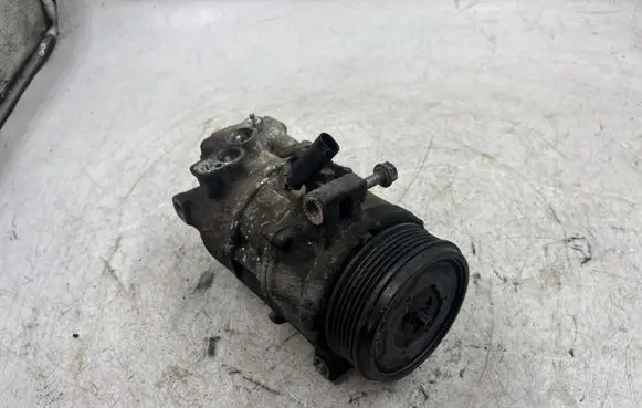 BMW 3 E90 E91 Air conditioning (A/C) compressor (pump) 6987766