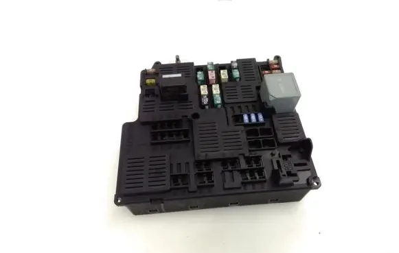 Volvo XC90 Fuse module 31473570