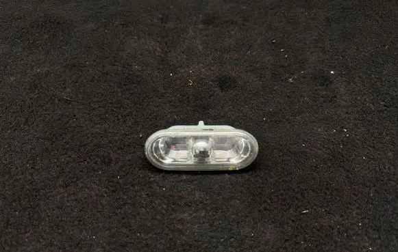 Volkswagen PASSAT B5.5 Front fender indicator light 1J0949117