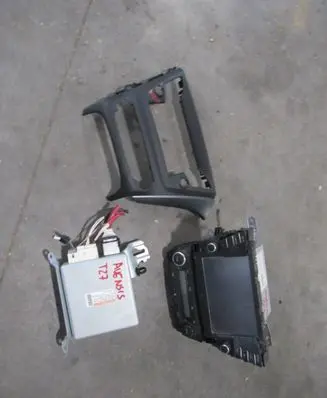 Toyota Avensis T270 GPS navigation control unit/module 202SMB033 6434CBE2808 D130014202