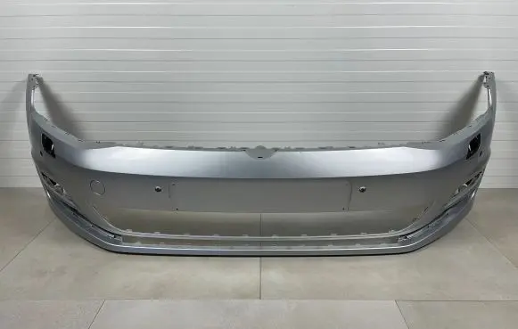 Volkswagen Golf VII Front bumper 5G0807221