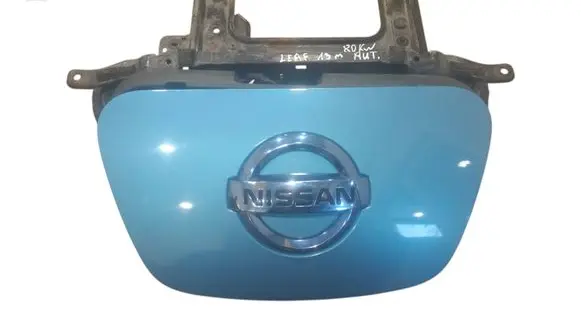Nissan Leaf I (ZE0) Electric car charge socket 