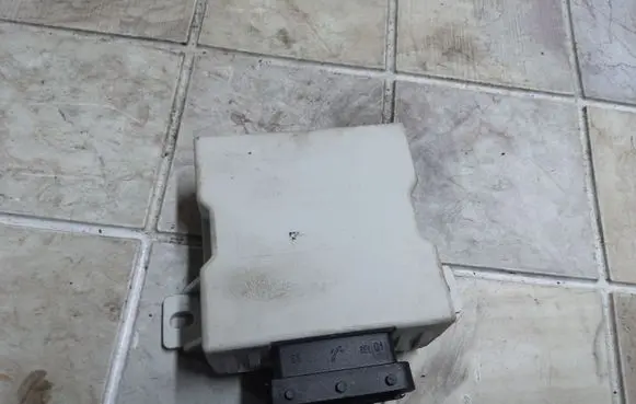 Toyota Avensis T250 Window wiper relay 150696