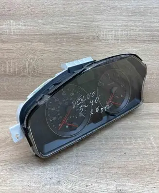 Volvo S40 Speedometer (instrument cluster) 30765316 0010181