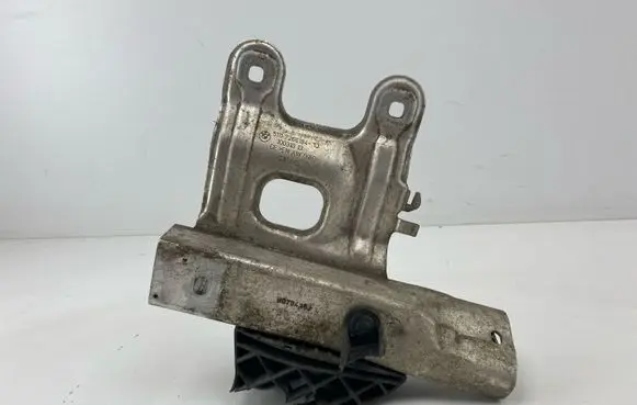 BMW 1 F20 F21 Front bumper mounting bracket 7266194