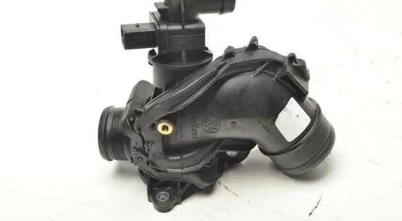 Audi Q5 SQ5 Air intake hose/pipe 04L129635F