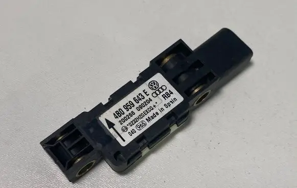 Audi A3 S3 8P Airbag deployment crash/impact sensor 4B0959643E