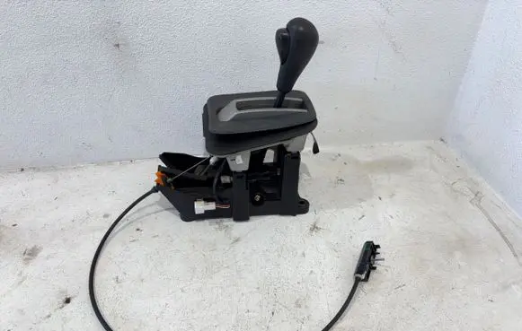 Chevrolet Equinox Gear shift rod 