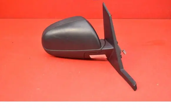 Mitsubishi Colt Front door electric wing mirror 23263628