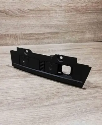 Ford Focus A set of switches 4M5113D734BB