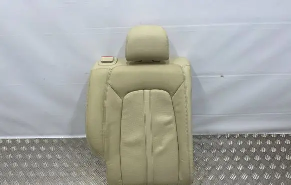 Lincoln MKZ II Rear seat 