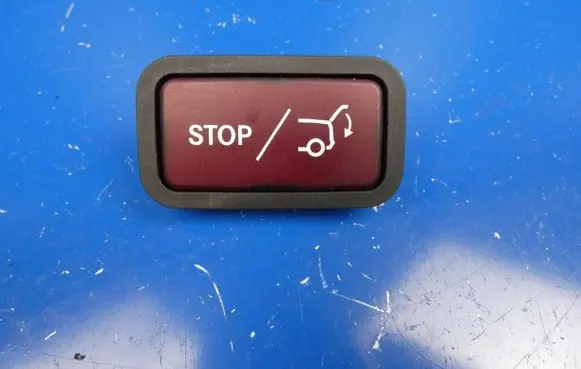 Mercedes-Benz ML AMG W166 Tailgate/boot open switch button A2128210651 31020305