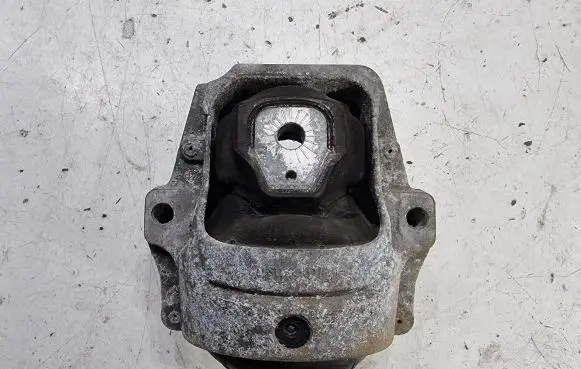 Audi A5 8T 8F Engine mount bracket 8R0199381