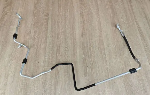 Audi Q5 SQ5 8R Air conditioning (A/C) pipe/hose 8R0260710L