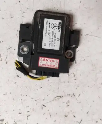 Mercedes-Benz E W210 ESP acceleration yaw rate sensor 0005422481 0015404517 0265005230