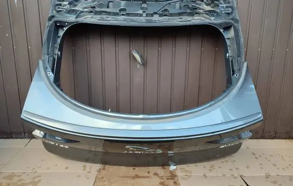 Jaguar I-Pace Tailgate/trunk/boot lid J9D340010B