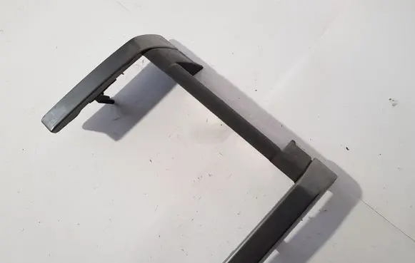Land Rover Range Rover Sport L320 Radio/GPS head unit trim FAE500122