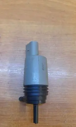 BMW 3 E90 E91 Windscreen/windshield washer pump 23557610