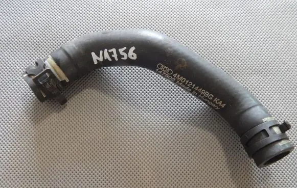 Audi Q7 4M Engine coolant pipe/hose 4M0121449BG