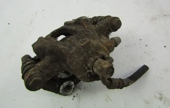 Honda CR-V Rear brake caliper 