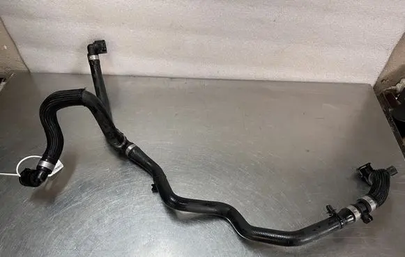 Renault Master IV Engine coolant pipe/hose
