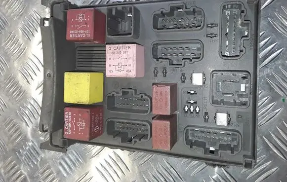 Renault Laguna II Comfort/convenience module 8200004201E 8200283815B 518837018