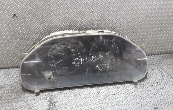 Mitsubishi Galant Speedometer (instrument cluster) 1573401962