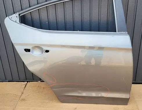 Hyundai Elantra VI Rear door 