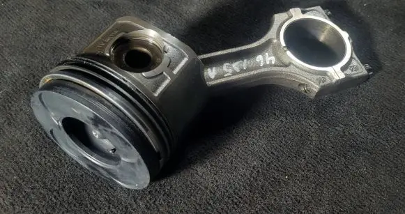 BMW 3 E46 Piston with connecting rod