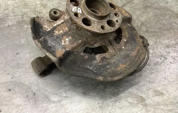 Mercedes-Benz B W245 Front wheel hub