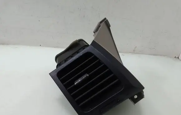 Mitsubishi Grandis Dashboard side air vent grill/cover trim GN71104990