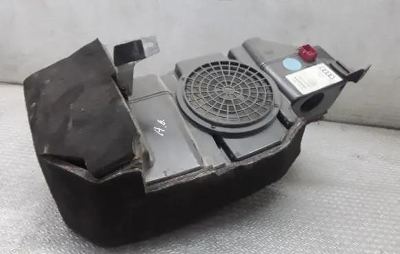 Audi A6 S6 C5 4B Subwoofer speaker 4B9035382
