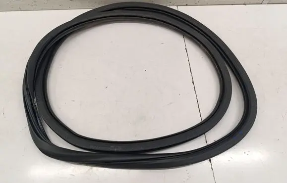 Front door rubber seal