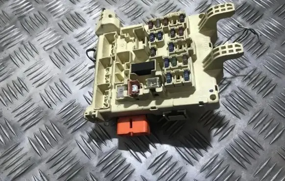 Toyota Corolla E110 Fuse box set 8264112150 82641-12150
