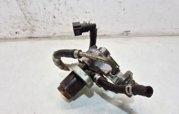 Lexus GS 300 350 430 450H EGR valve