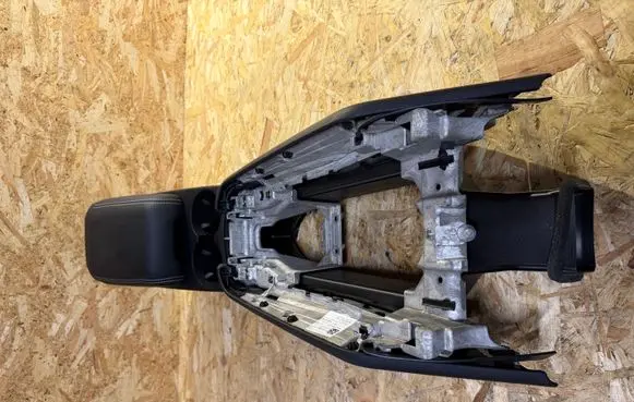 Porsche Macan (95B) Armrest 95B863239J 50583811401 1305075