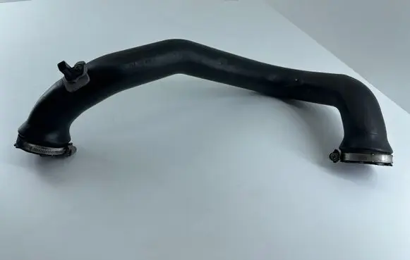 Audi A4 S4 B9 Intercooler hose/pipe 8W0145673A