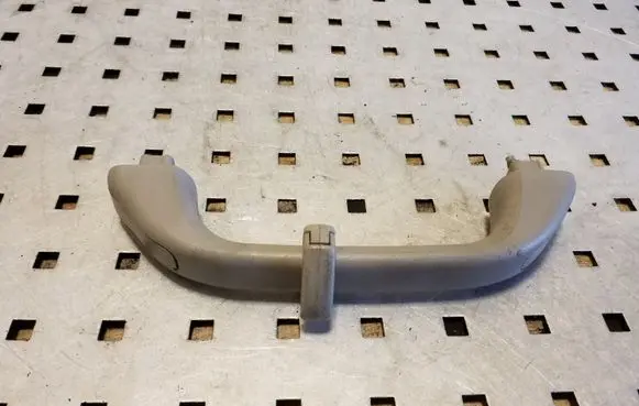 Opel Frontera B Rear interior roof grab handle
