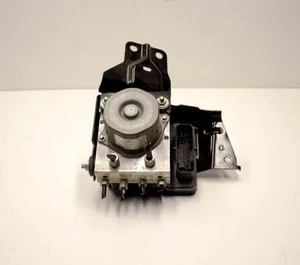Nissan X-Trail T32 ABS Pump 476604CC1A
