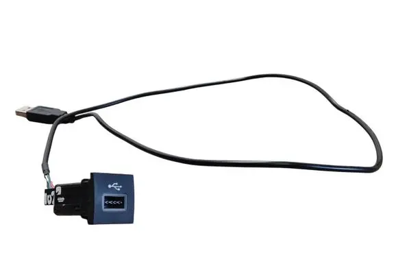Volkswagen Golf V USB socket connector 