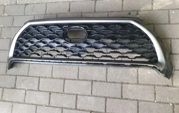 Toyota Corolla Cross Front bumper upper radiator grill 5310016010 5311416060