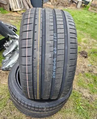 Mercedes-Benz EQC R22 summer tire 