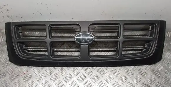 Subaru Forester SF Front bumper upper radiator grill